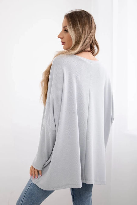 Bluzka oversize z wisiorkiem szara zdjęcie 4